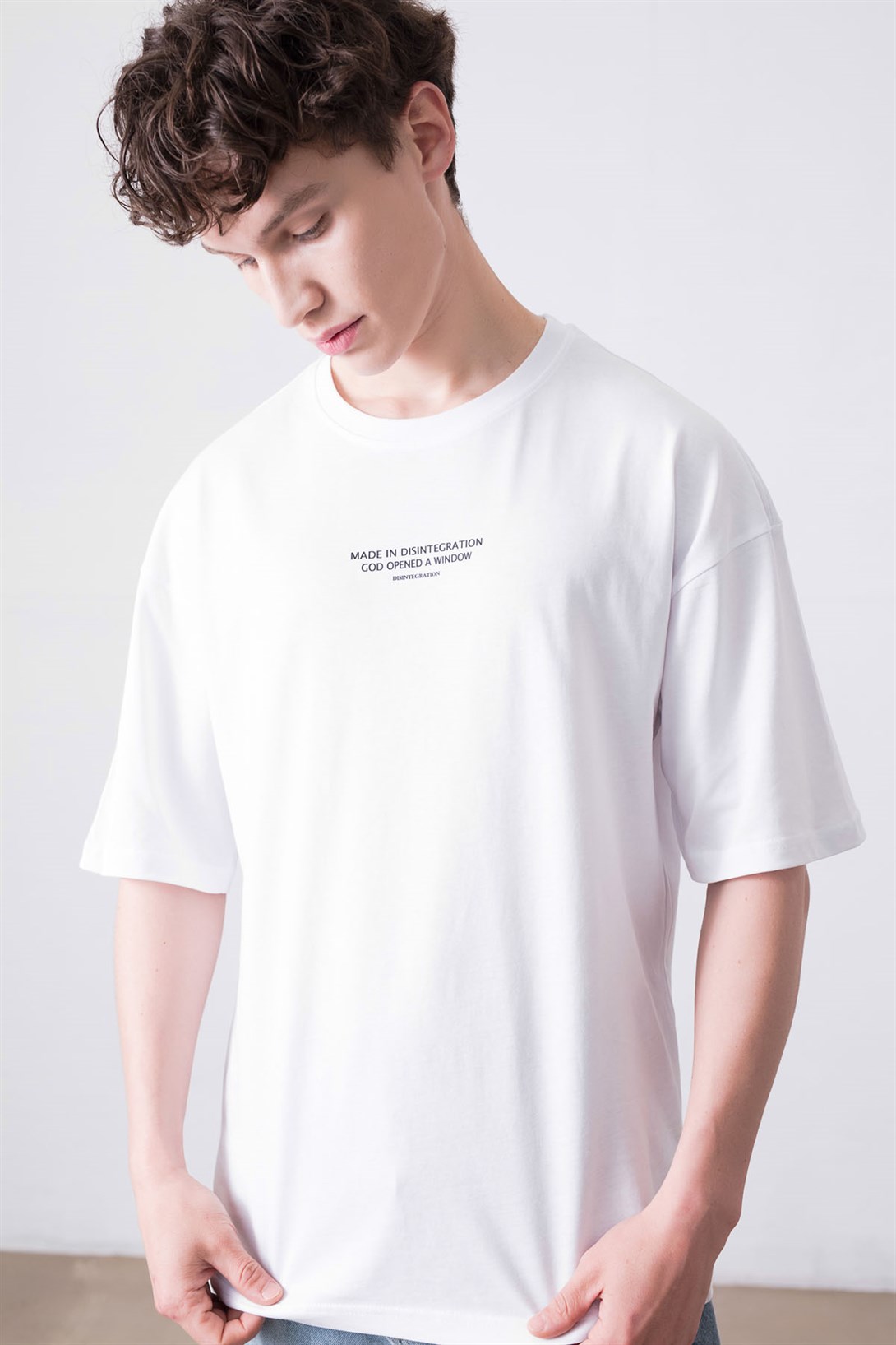 Trendiz Unisex Made in Disintegration Beyaz Tshirt
