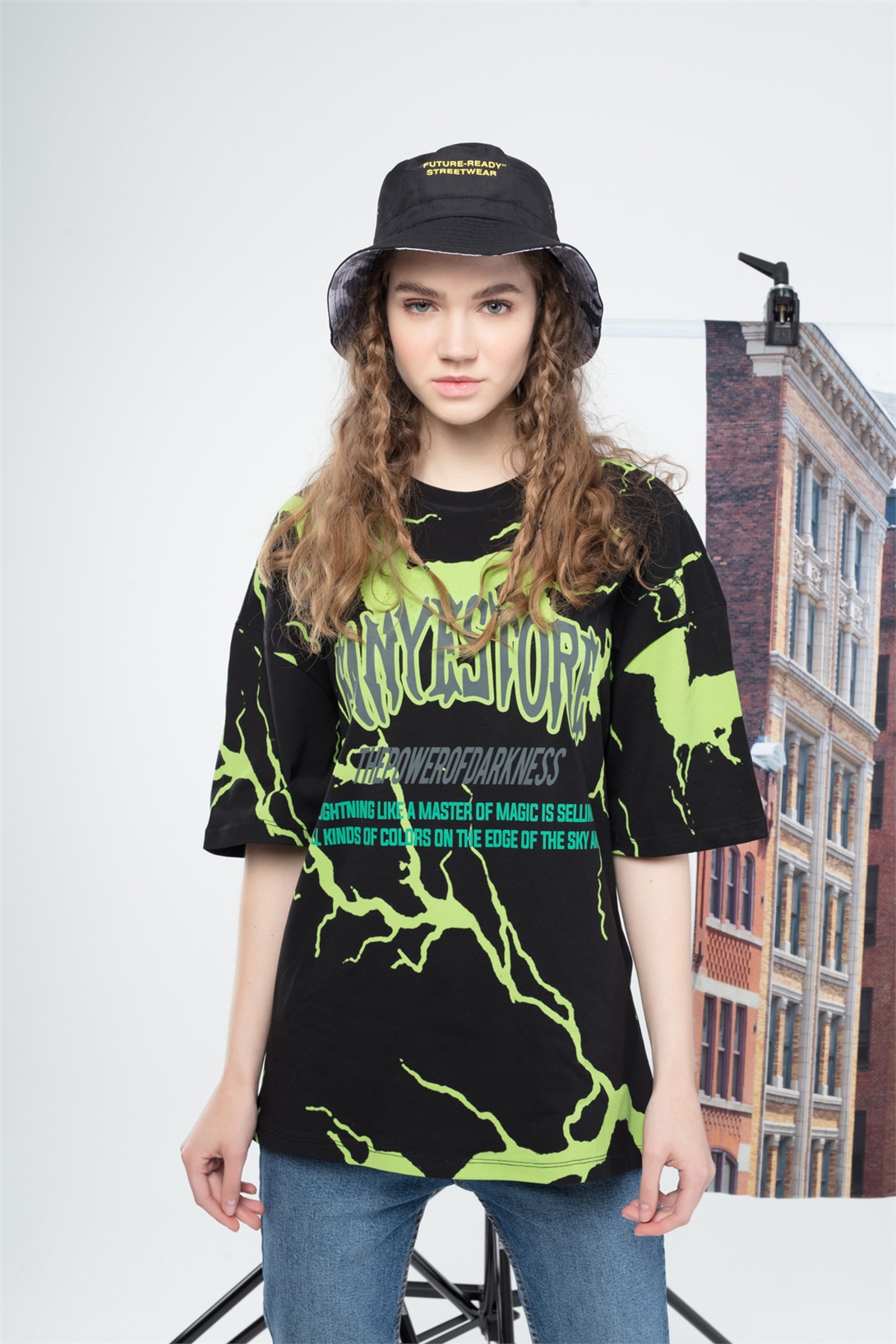 Trendiz Unisex Şimşek Neon Baskılı Tshirt Siyah